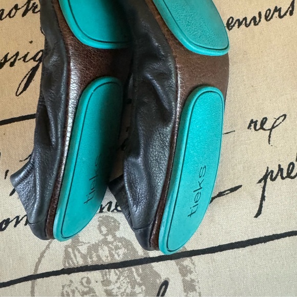 Tieks Black Leather Ballet Flats Size 9 - Picture 5 of 5